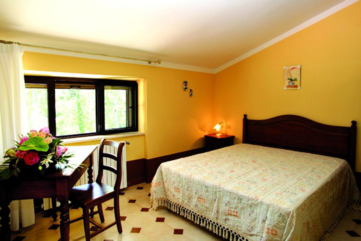 Il Nibbio Reale Country House Rocca d'Evandro Exterior foto