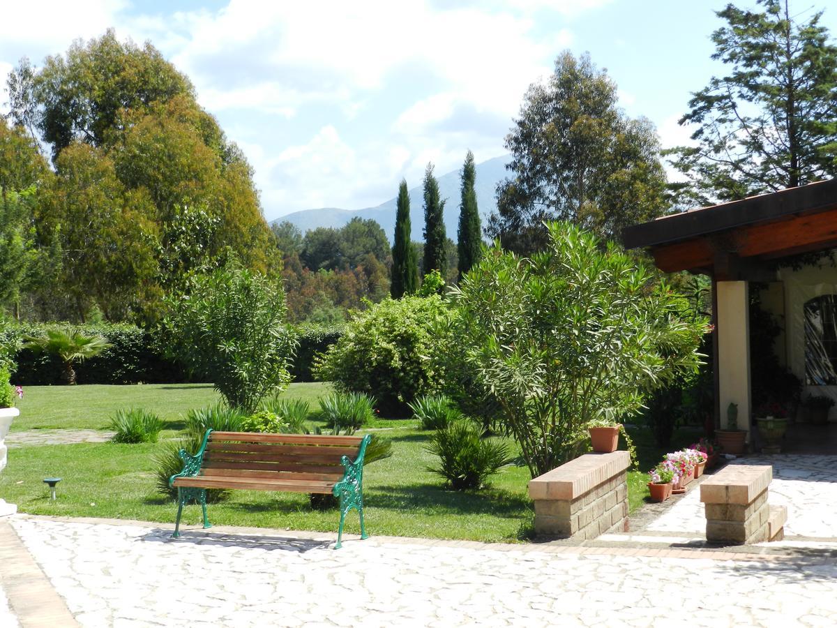 Il Nibbio Reale Country House Rocca d'Evandro Exterior foto
